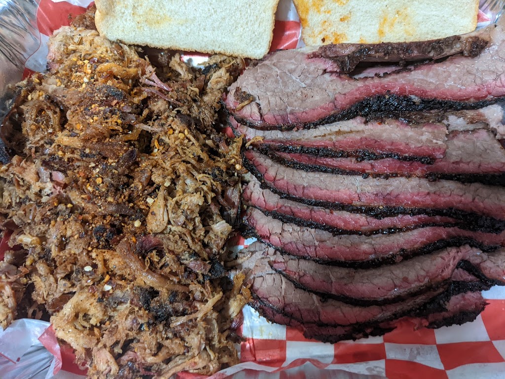 King Smoke Texas BBQ | restaurant | 3701 EP True Pkwy Suite 400, West Des Moines, IA 50265, USA | 5152239727 OR +1 515-223-9727