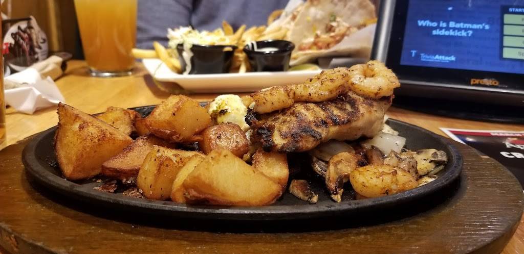 Applebees Grill + Bar | restaurant | 24 Midway Road Garden City, Shopping Center, Cranston, RI 02920, USA | 4019434424 OR +1 401-943-4424