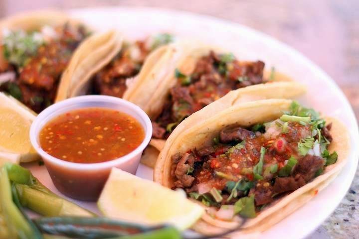 El Taco Loco | restaurant | 2301 Panama Ln, Bakersfield, CA 93307, USA | 6618343529 OR +1 661-834-3529