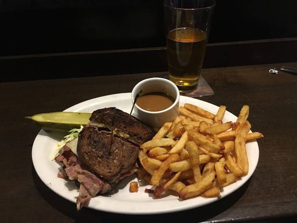 Mill St. Brewery | restaurant | 6301 Silver Dart Dr, Mississauga, ON L5P 1B2, Canada | 4167760490 OR +1 416-776-0490