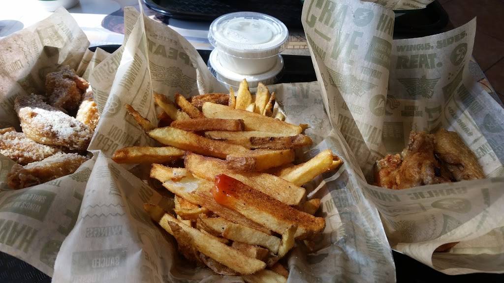 Wingstop | restaurant | 9765 Sierra Ave, Fontana, CA 92335, USA | 9094527355 OR +1 909-452-7355