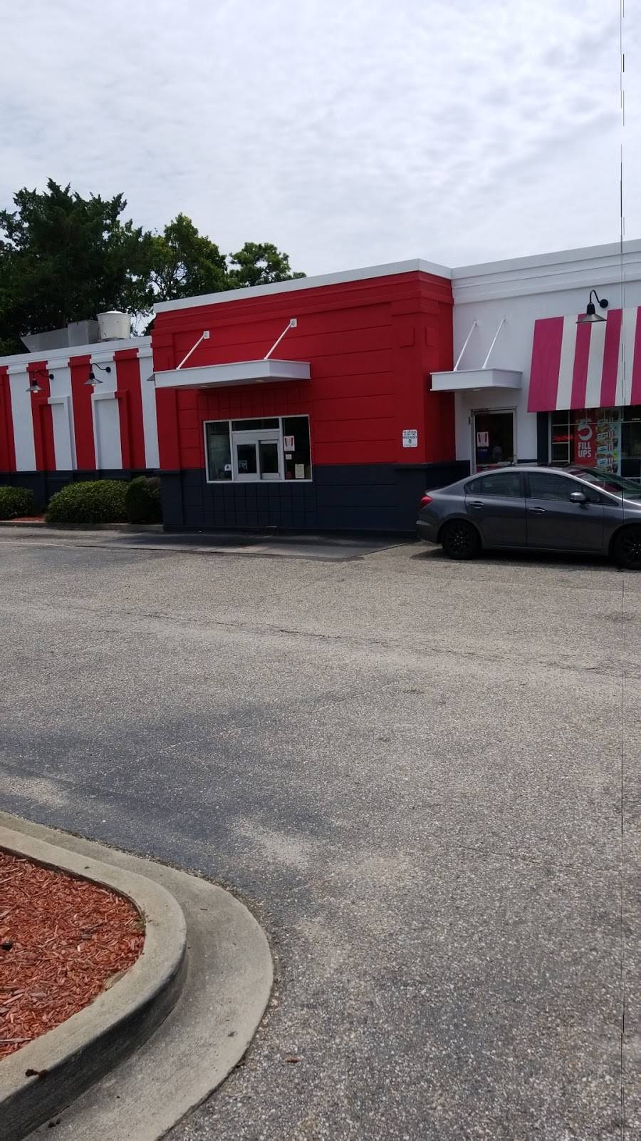 KFC | restaurant | 6100 N Kings Hwy, Myrtle Beach, SC 29577, USA | 8434492165 OR +1 843-449-2165