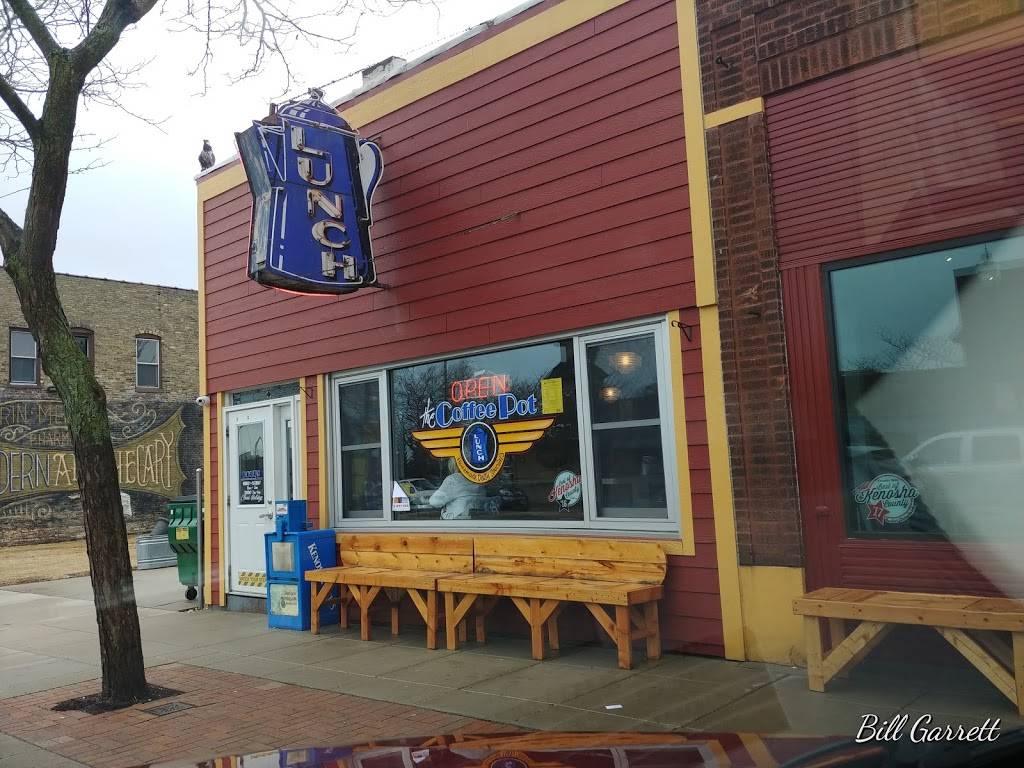 The Coffee Pot | restaurant | 4914 7th Ave, Kenosha, WI 53140, USA | 2626538849 OR +1 262-653-8849