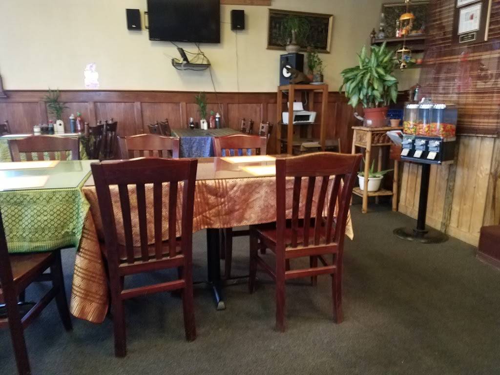 Erawan Thai | restaurant | 3589 Refugee Rd, Columbus, OH 43232, USA | 6142379310 OR +1 614-237-9310