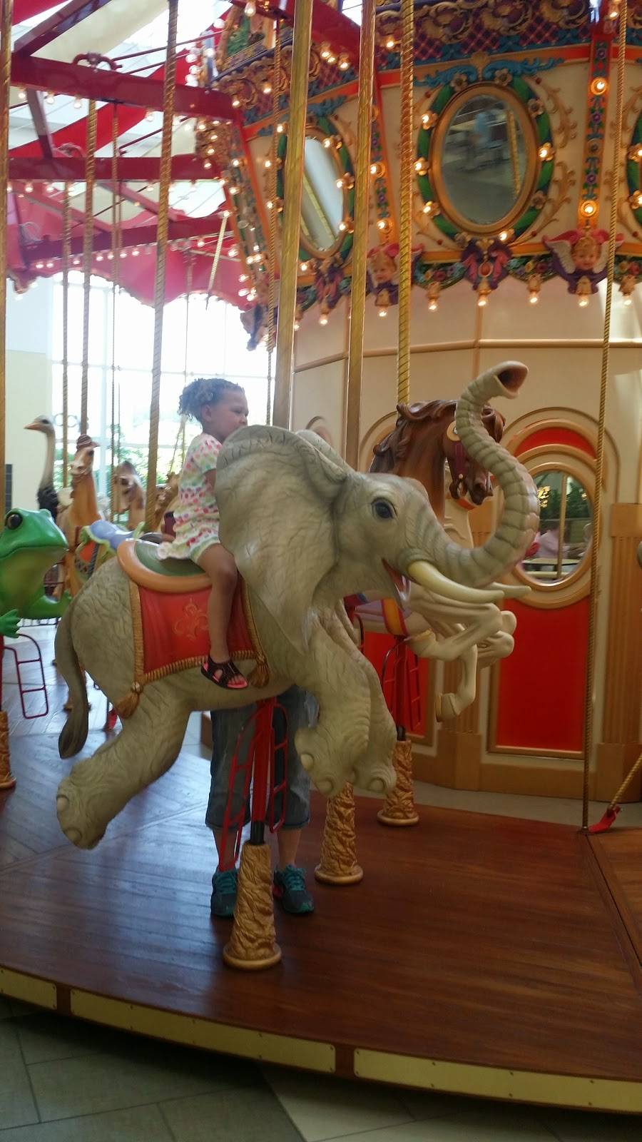 Starbucks | cafe | 1000 North Point Cir K-12, Alpharetta, GA 30022, USA | 6783932526 OR +1 678-393-2526