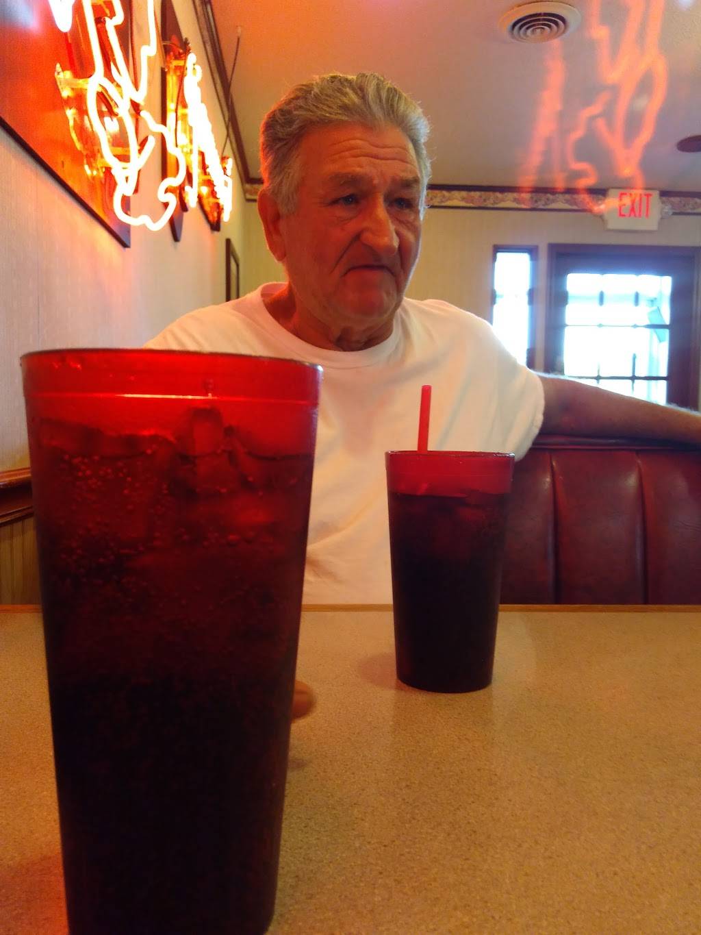 Giovannis | restaurant | 315 Harding Ave, Sciotoville, OH 45662, USA | 7407762191 OR +1 740-776-2191