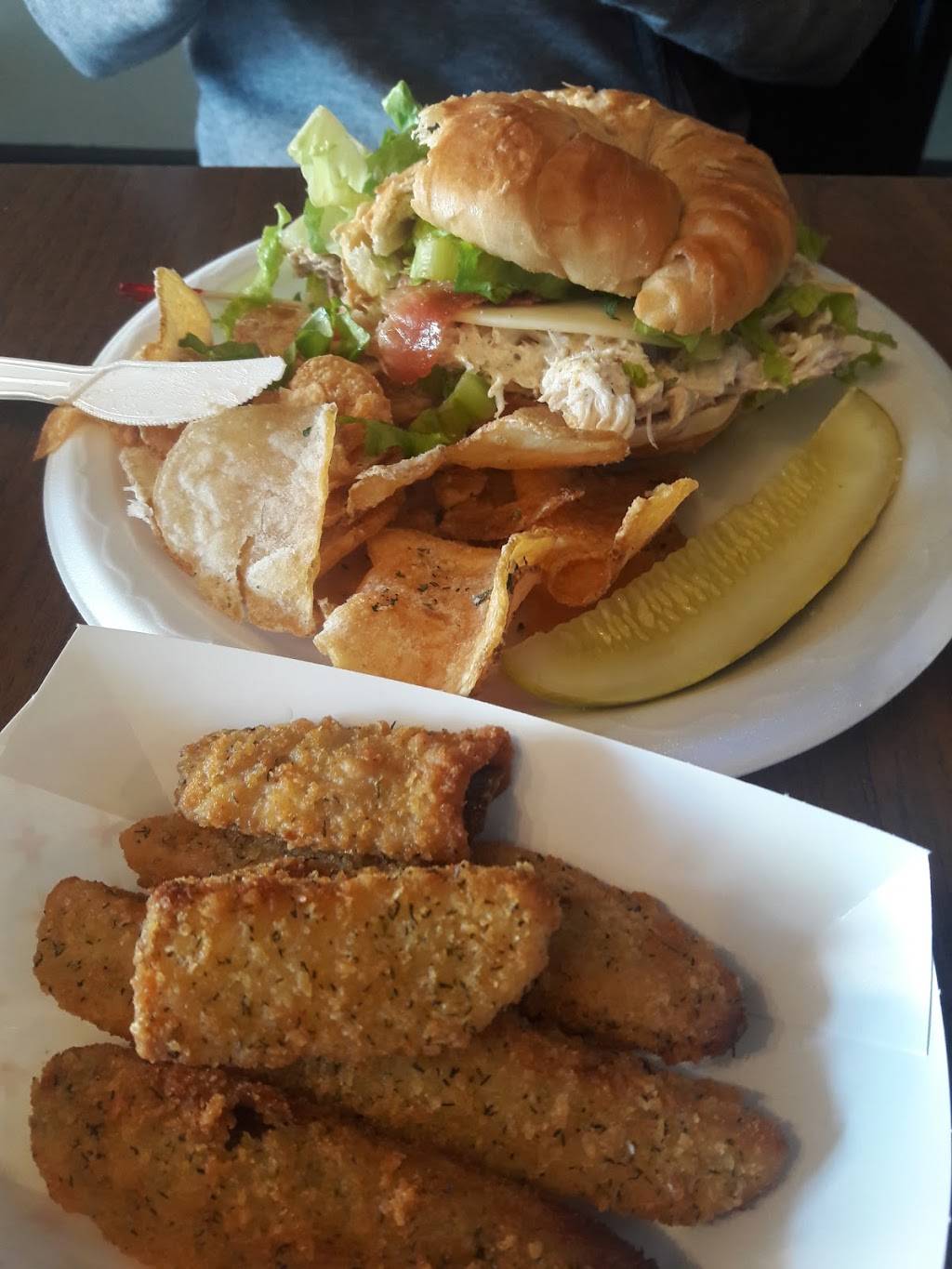 Downtown Deli & Custard Shoppe | restaurant | 216 E 1st St, Hermann, MO 65041, USA | 5734865002 OR +1 573-486-5002