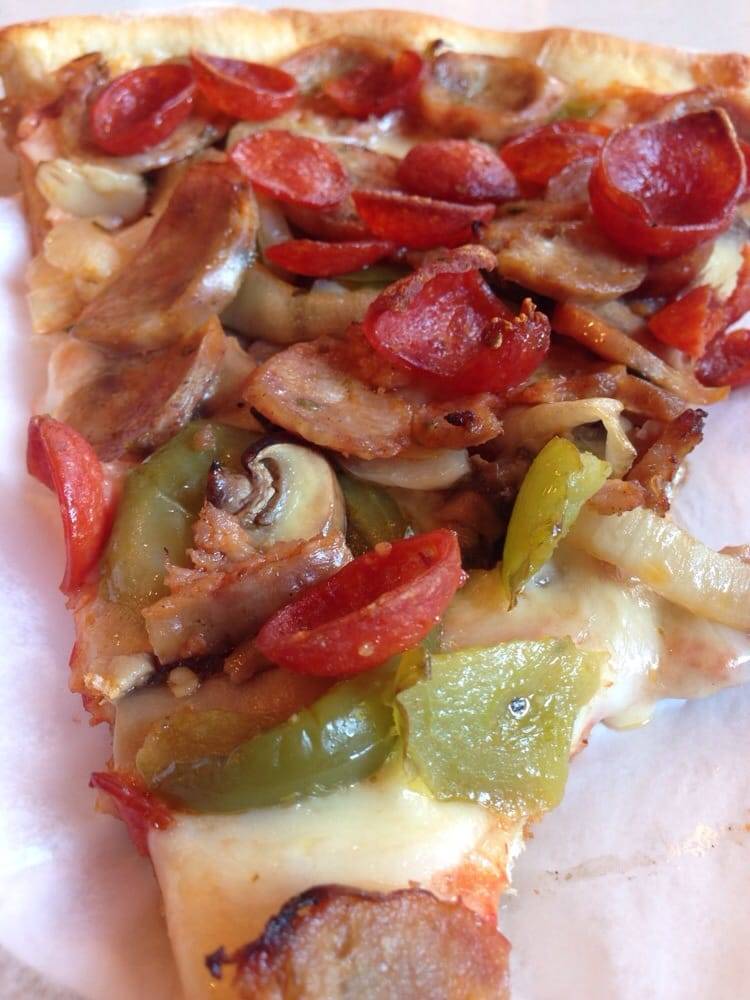 Leonardos Pizza | restaurant | 20 Broadway, Massapequa, NY 11758, USA | 5167955577 OR +1 516-795-5577