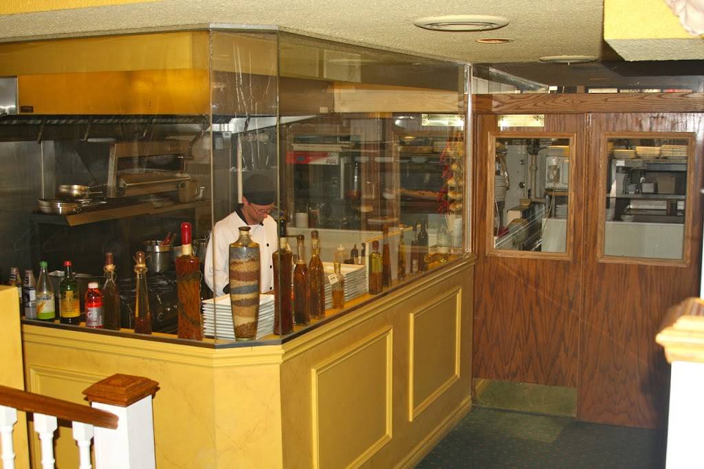 The Crazy Fox Bistro | restaurant | 135 Bayfield St, Barrie, ON L4M 3B3, Canada | 7057375000 OR +1 705-737-5000