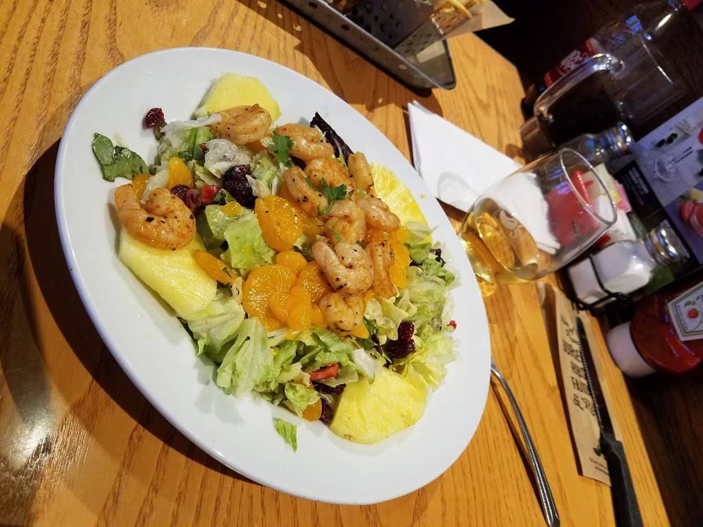 Chilis Grill & Bar | meal takeaway | 17240 Ventura Blvd, Encino, CA 91316, USA | 8189068469 OR +1 818-906-8469