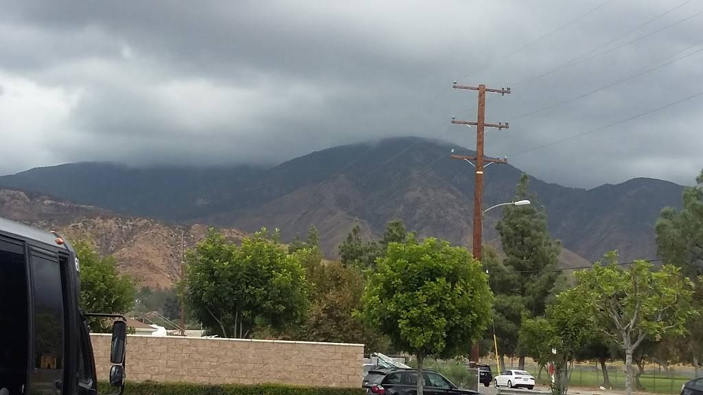 Starbucks | cafe | 292 E 40th St, San Bernardino, CA 92404, USA | 9098861326 OR +1 909-886-1326