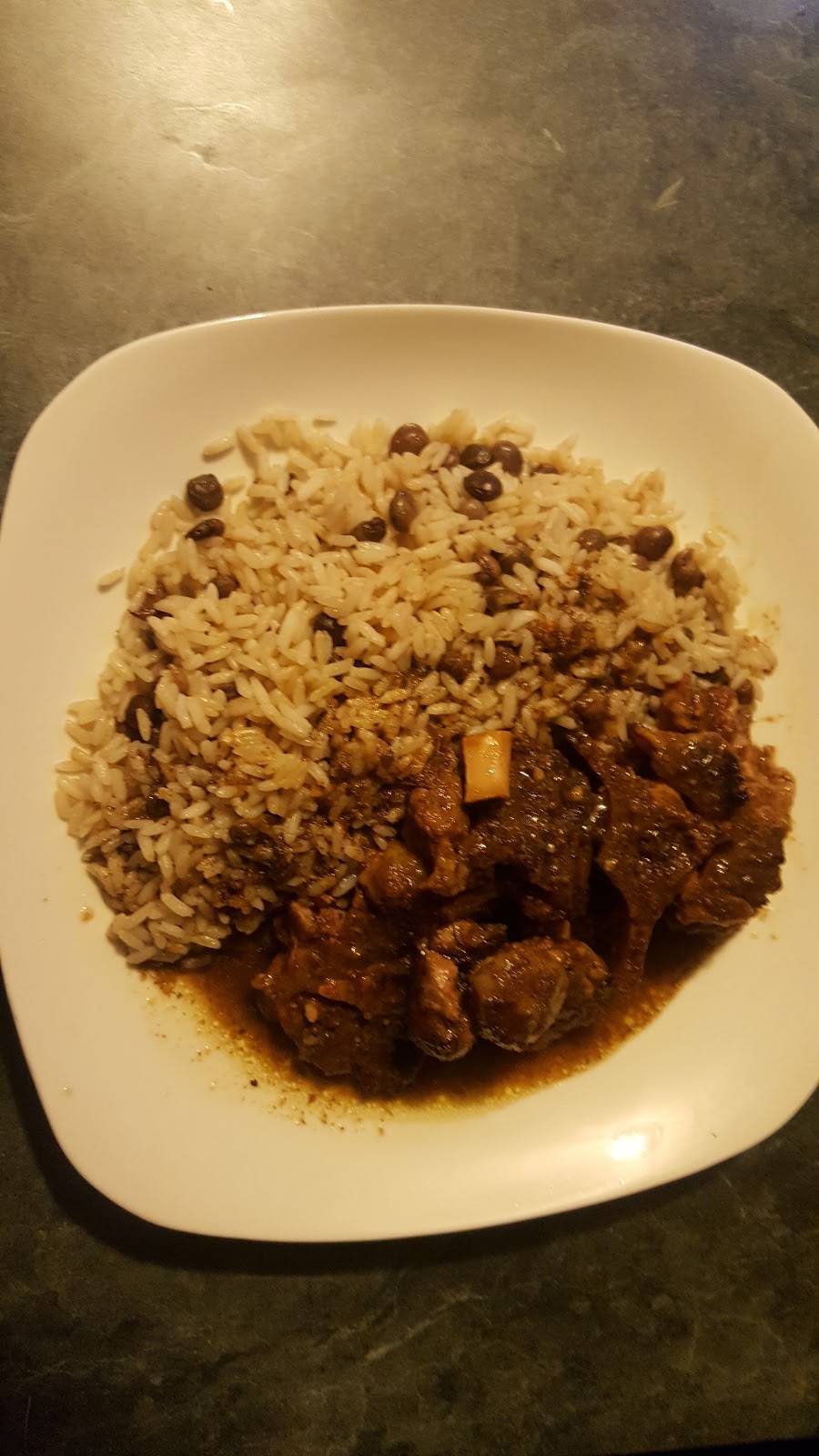 Petrenas Jamaican Grill LLC | restaurant | 247 Tar Heel Rd, Tar Heel, NC 28392, USA | 9108623088 OR +1 910-862-3088