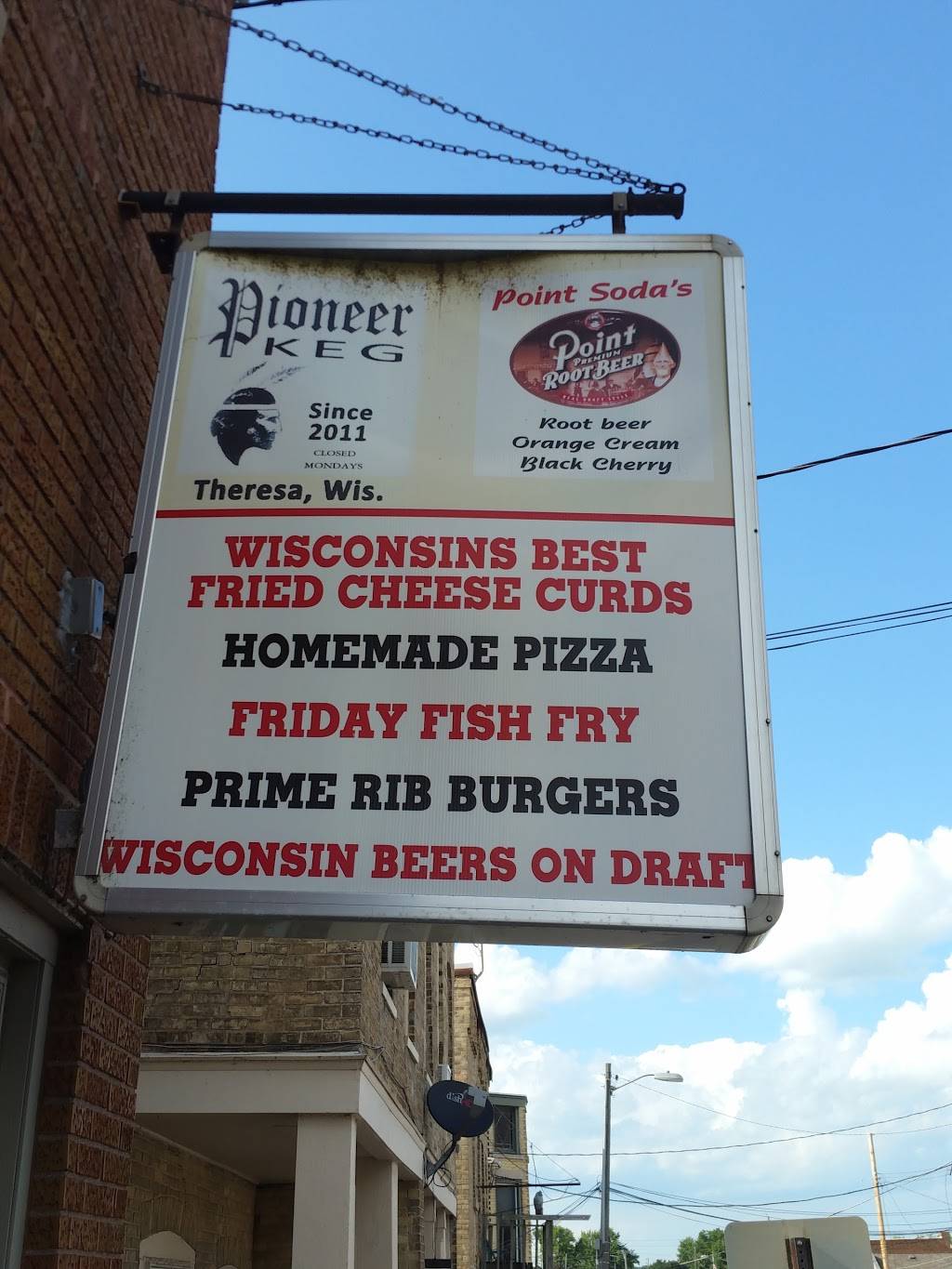 Pioneer Keg | restaurant | 122 S Milwaukee St # 7, Theresa, WI 53091, USA | 9204883333 OR +1 920-488-3333