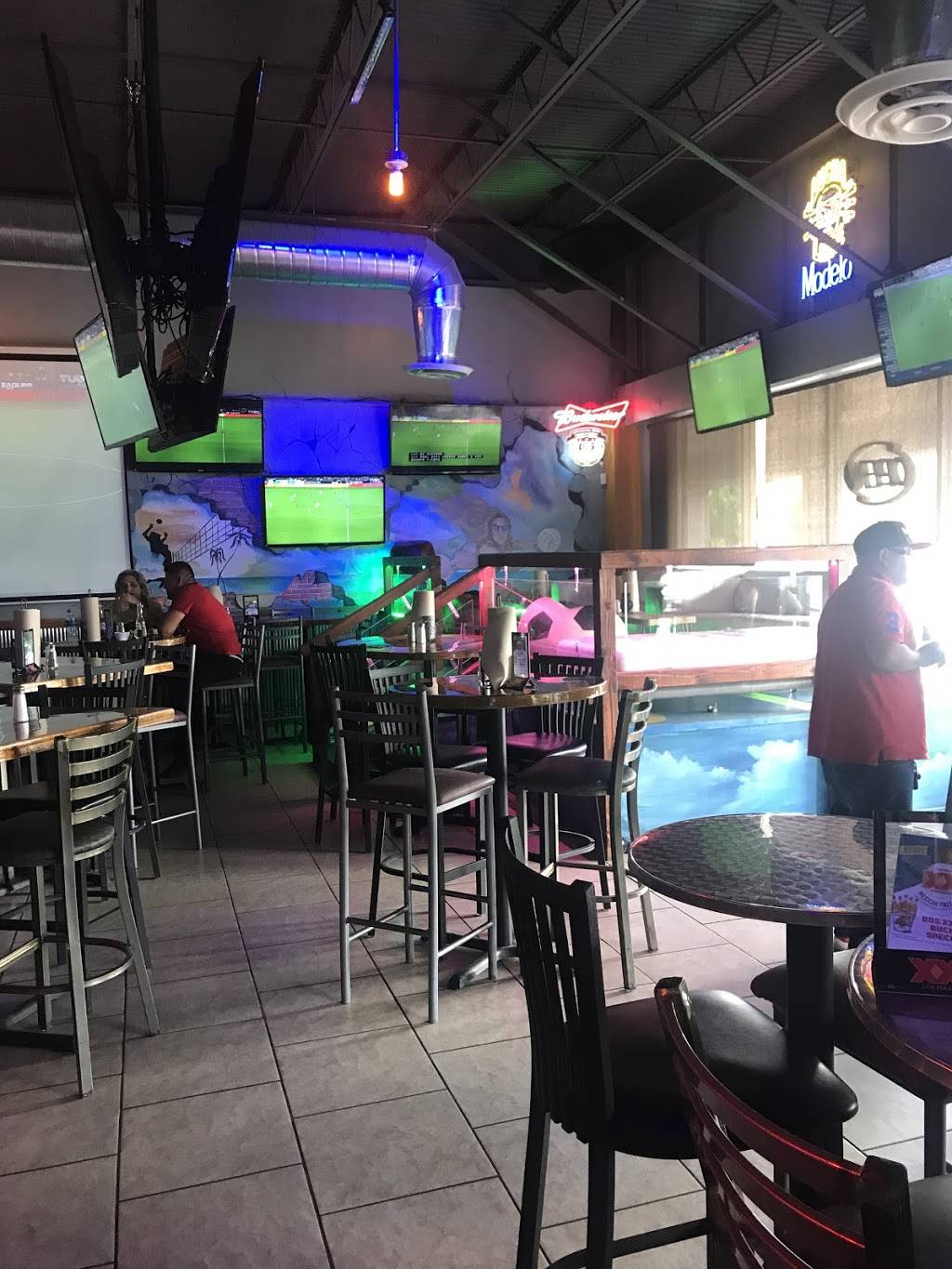 Los Buhos | restaurant | 9428 Parkfield Dr, Austin, TX 78758, USA | 5128140078 OR +1 512-814-0078