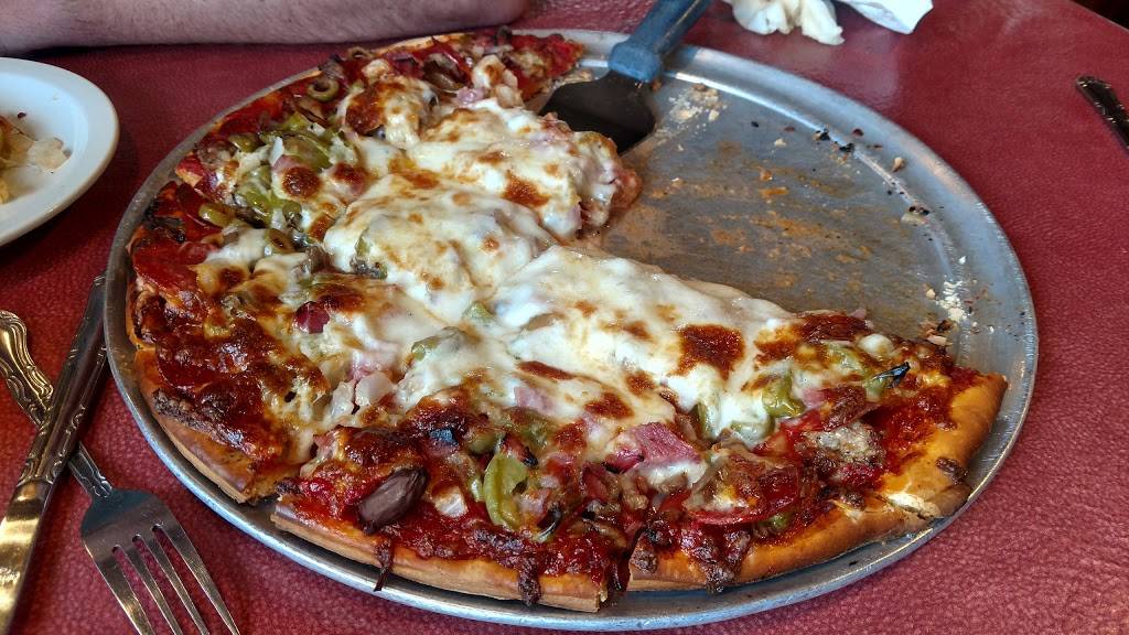 Gerrys Pizza | restaurant | 7403 Argus Dr, Rockford, IL 61107, USA | 8153992031 OR +1 815-399-2031