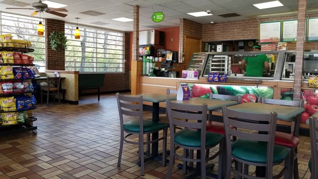 Subway | restaurant | 353 Murfreesboro Rd, Nashville, TN 37210, USA | 6152567827 OR +1 615-256-7827