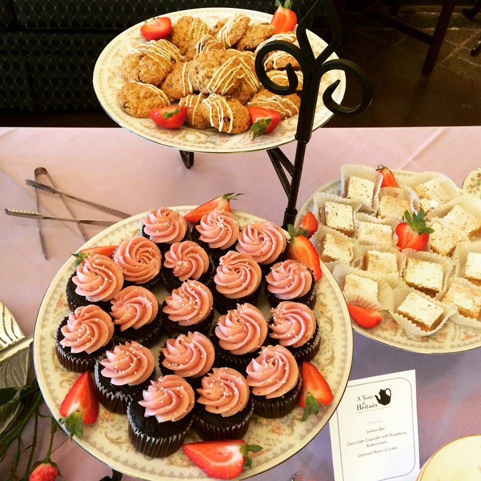 Eagle Village Shops | shopping mall | 503 Lancaster Ave, Wayne, PA 19087, USA | 6102932012 OR +1 610-293-2012