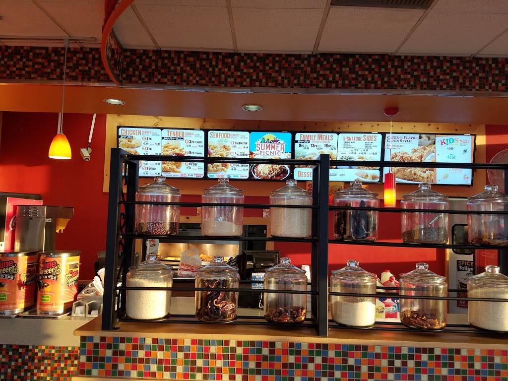Popeyes Louisiana Kitchen | restaurant | 154 W Carson St, Carson, CA 90745, USA | 3105493271 OR +1 310-549-3271