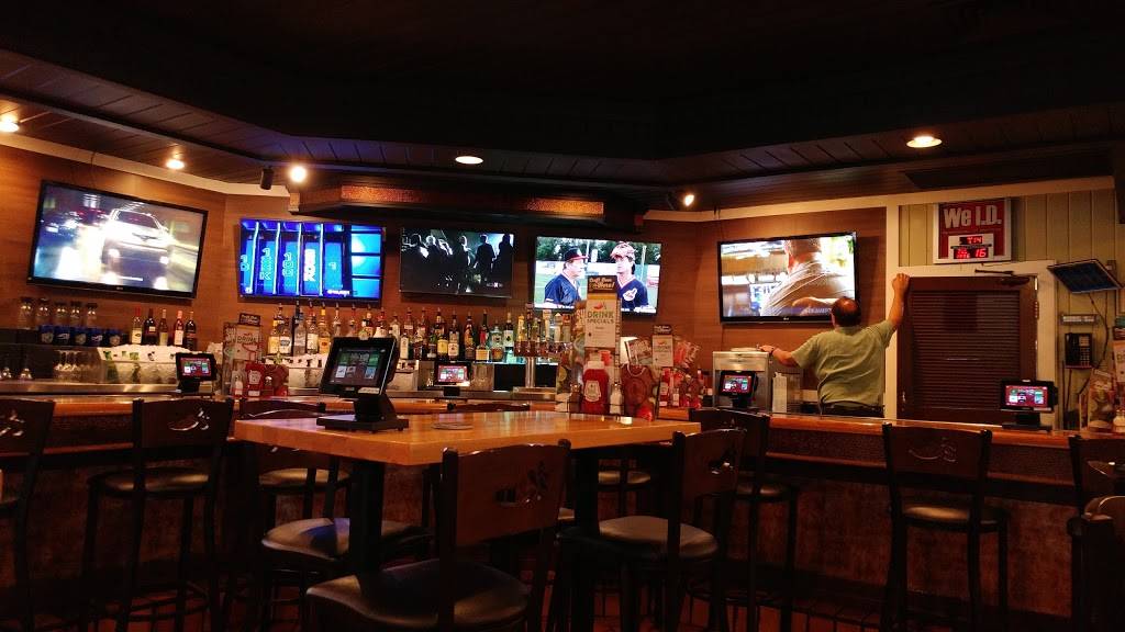 Chilis Grill & Bar | meal takeaway | 1905 N Prospect Ave, Champaign, IL 61822, USA | 2173982161 OR +1 217-398-2161