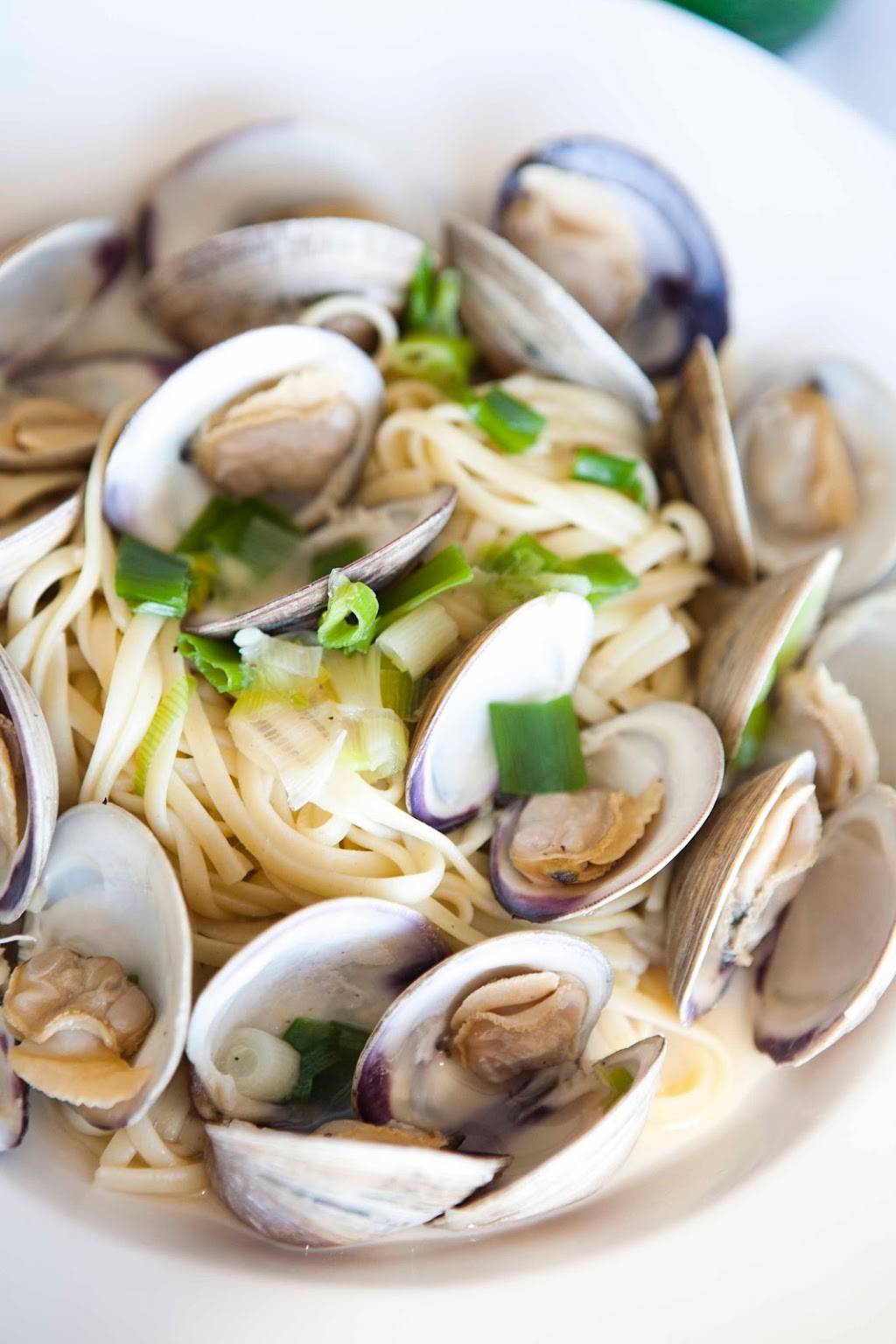 Swiss Louis Italian & Seafood Restaurant | restaurant | Pier 39 204 Concourse, San Francisco, CA 94133, USA | 4154212913 OR +1 415-421-2913