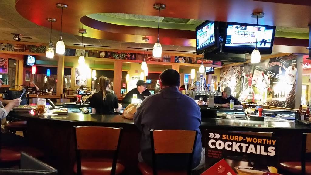 Applebees Grill + Bar | restaurant | 91 Medway Rd #1, Milford, MA 01757, USA | 5084789523 OR +1 508-478-9523