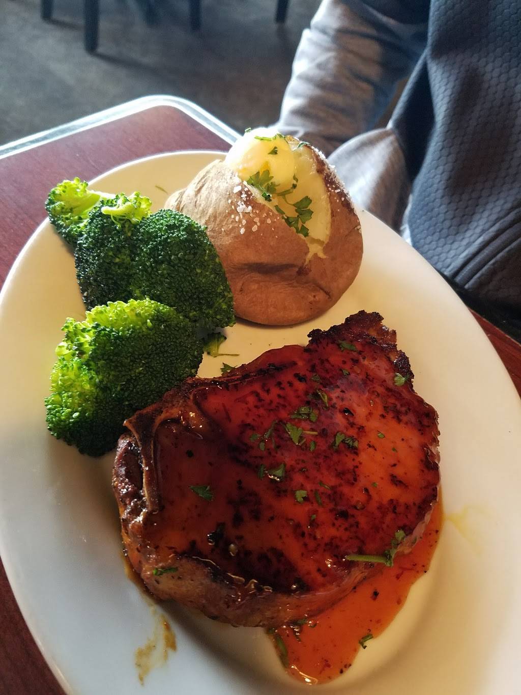 Ruby Tuesday | restaurant | 8305 Hampton Blvd, Norfolk, VA 23505, USA | 7574402980 OR +1 757-440-2980