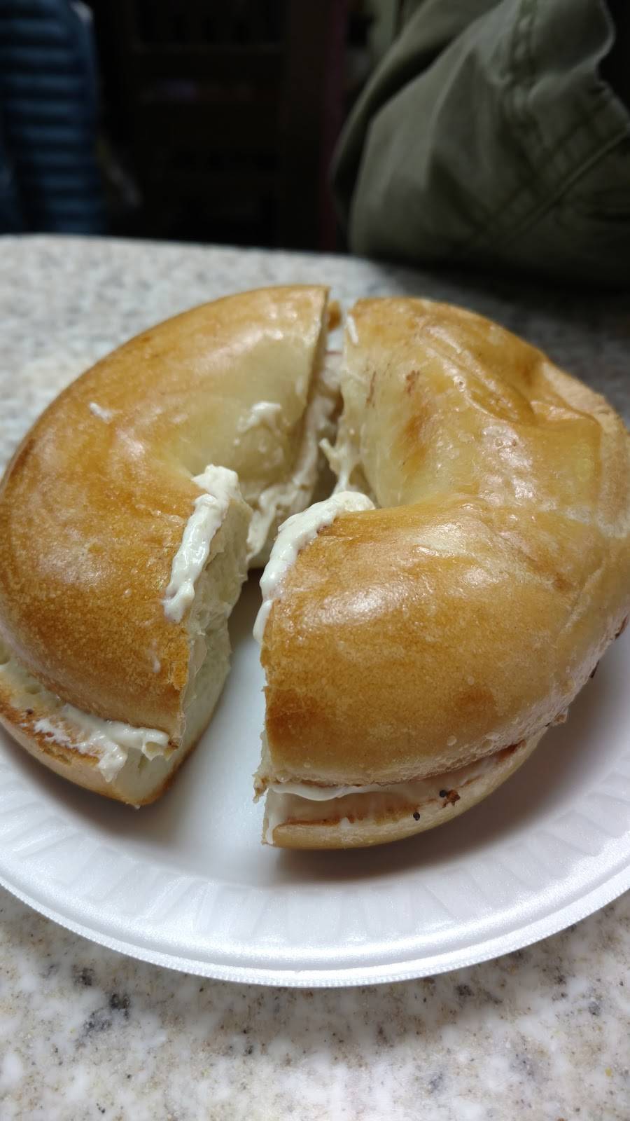 Manhattan Bagel | cafe | 3209B Concord Pike, Wilmington, DE 19803, USA | 3024770700 OR +1 302-477-0700