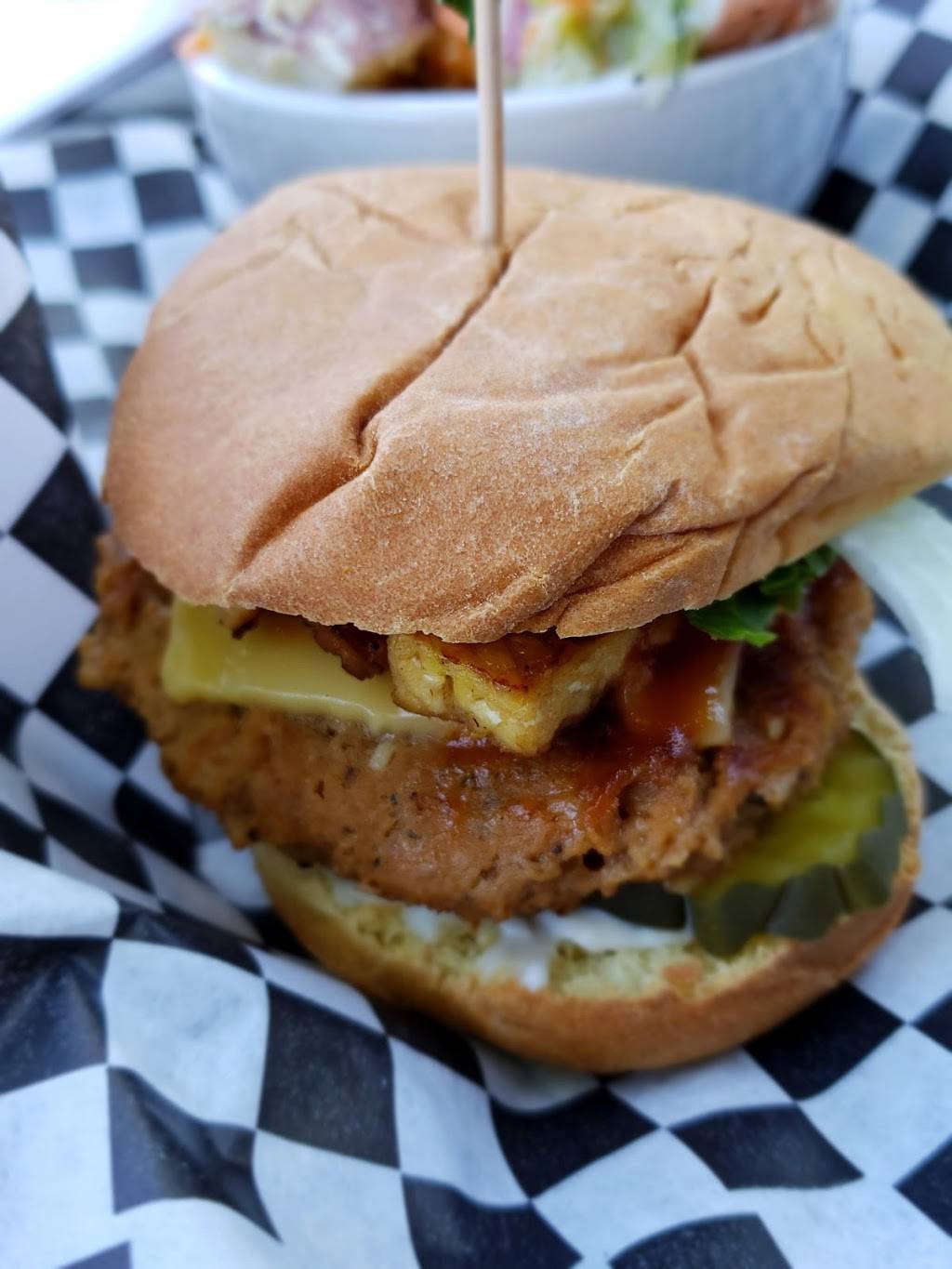 DC Vegetarian | restaurant | 5026 SE Division St, Portland, OR 97206, USA | 5033743388 OR +1 503-374-3388