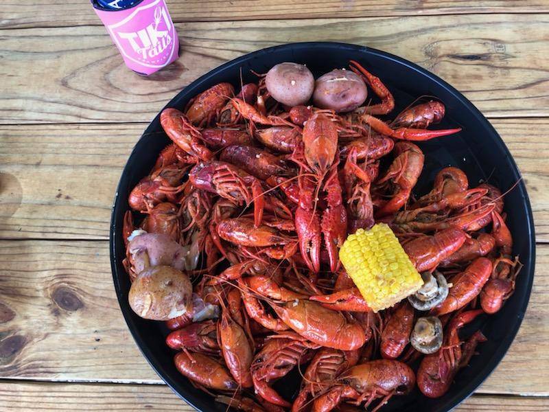 Tiki Tails | restaurant | 701 Newman Rd, La Marque, TX 77568, USA | 8002729347 OR +1 800-272-9347