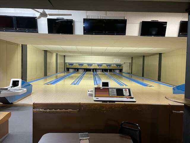 TurnBowl Lanes & Grill | restaurant | 328 Acm Dr, West Point, IA 52656, USA | 3198376815 OR +1 319-837-6815