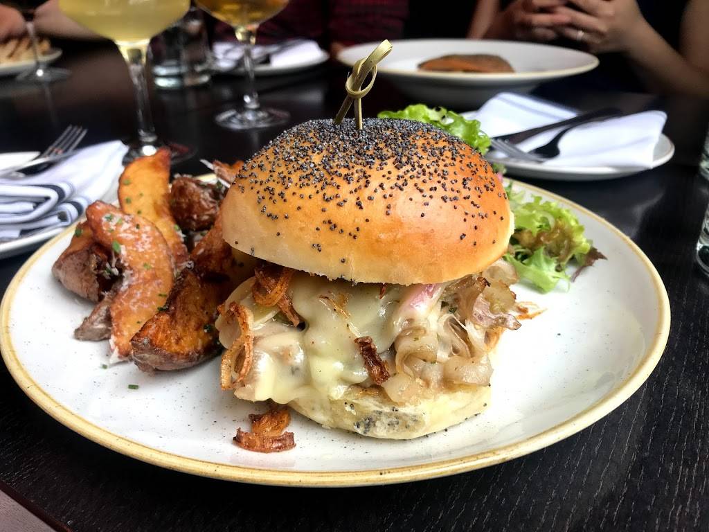 Bar Lupulus | restaurant | 1242 Wellington St W, Ottawa, ON K1Y 3A4, Canada | 6137594677 OR +1 613-759-4677