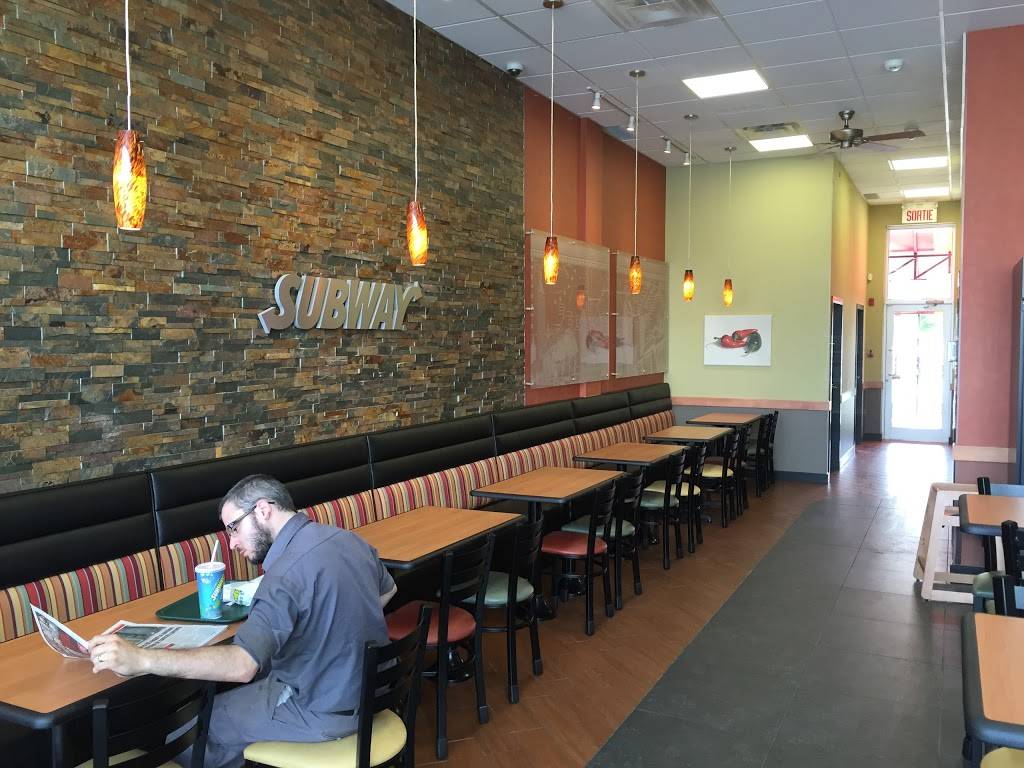 Restaurant SUBWAY | restaurant | 1430 Boulevard Casavant E, Saint-Hyacinthe, QC J2S 0G2, Canada | 4502528200 OR +1 450-252-8200