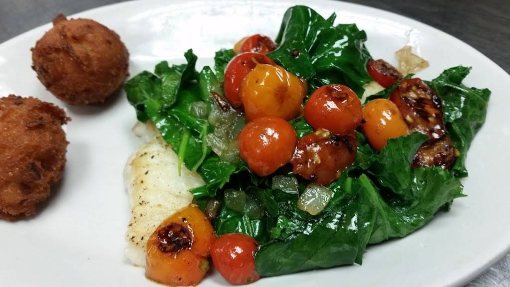 Maggies Galley Seafood Restaurant | restaurant | 1374 Sulphur Springs Rd, Waynesville, NC 28786, USA | 8284568945 OR +1 828-456-8945