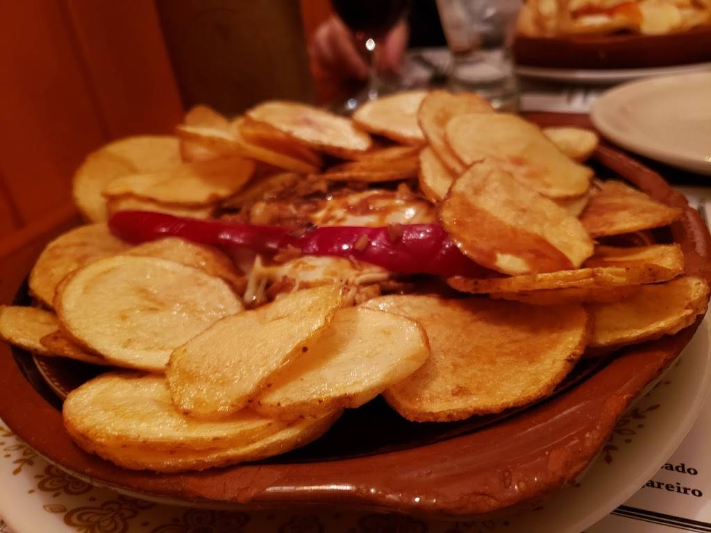 Taunton Sports Restaurant | restaurant | 33 Baker Rd W, Taunton, MA 02780, USA | 5089676195 OR +1 508-967-6195