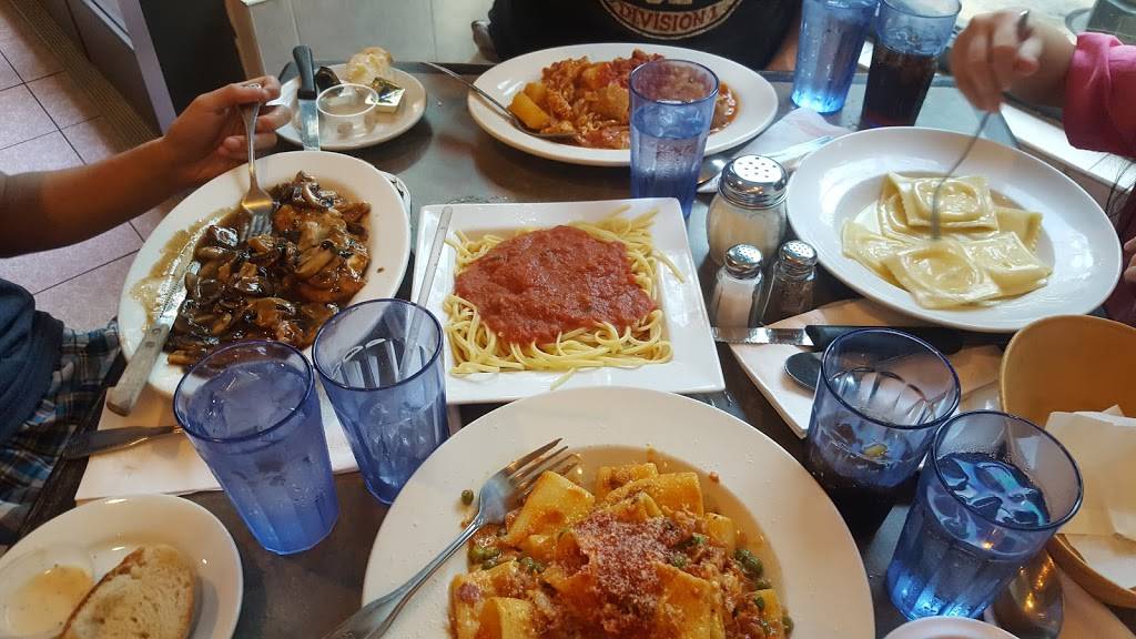 Joes Fleetwood Pizzeria | restaurant | 9 W Broad St, Mt Vernon, NY 10552, USA | 9146640045 OR +1 914-664-0045