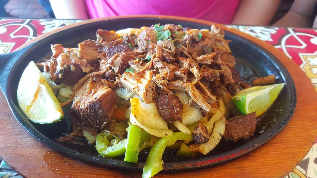 Chilis Grill & Bar | restaurant | 3302 E 51st St, Tulsa, OK 74135, USA | 9187429795 OR +1 918-742-9795