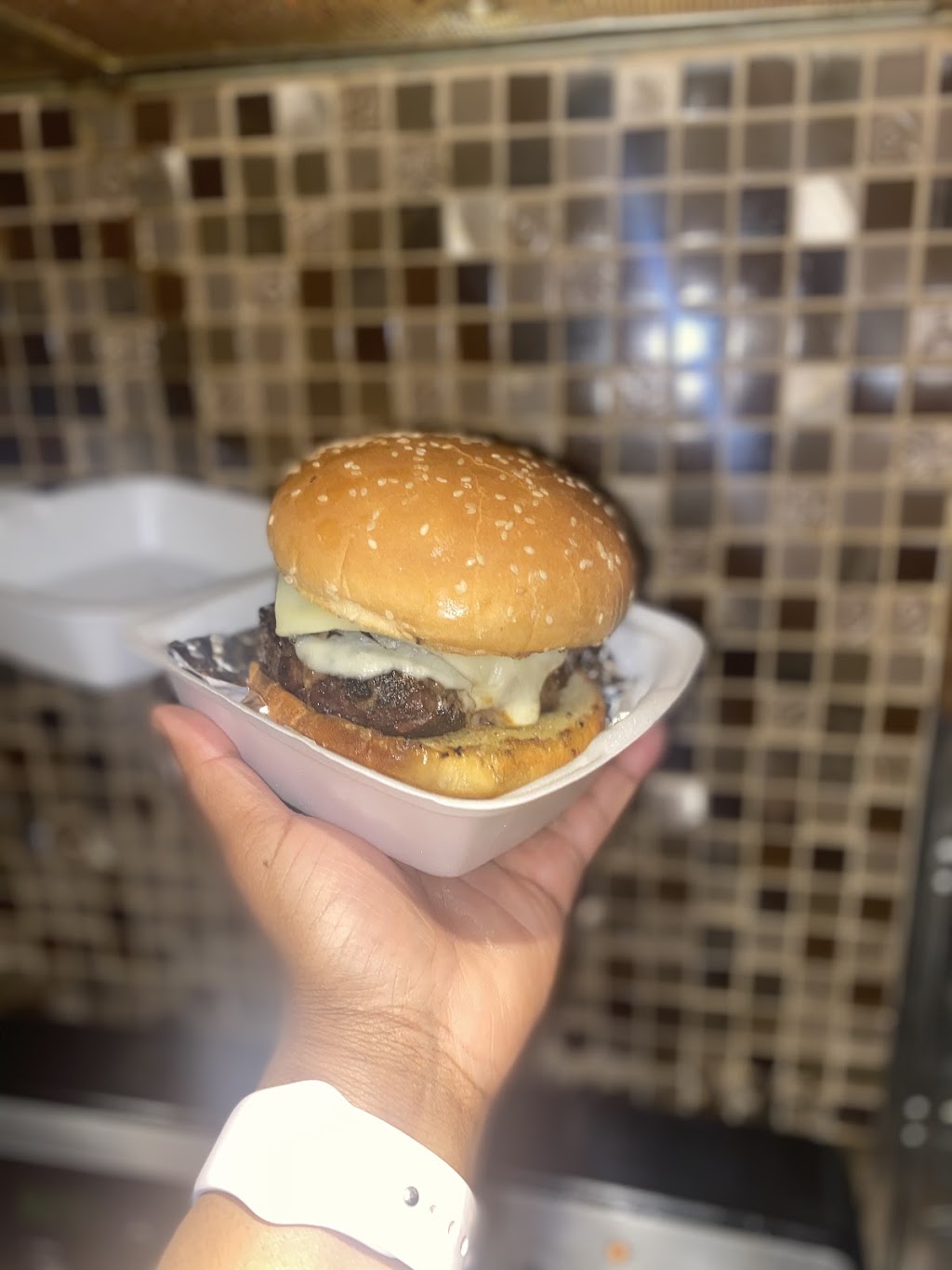 Phatz kitchen | restaurant | 144 W Washington Ln, Philadelphia, PA 19144, USA | 2673049391 OR +1 267-304-9391