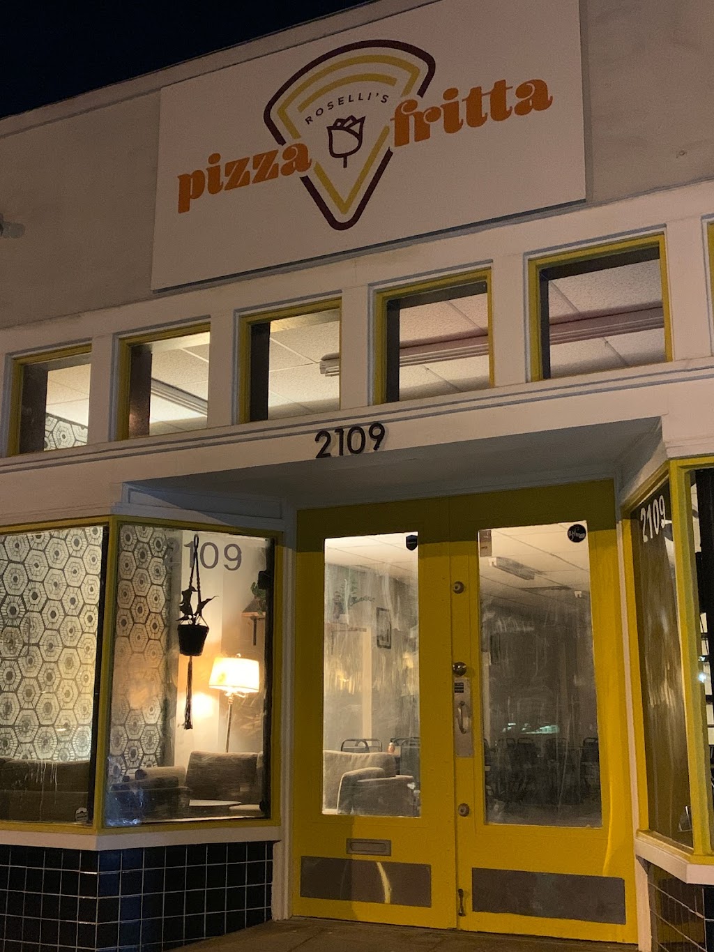 Pizza Fritta | restaurant | 2109 S Edgefield Ave, Dallas, TX 75224, USA | 4693725632 OR +1 469-372-5632