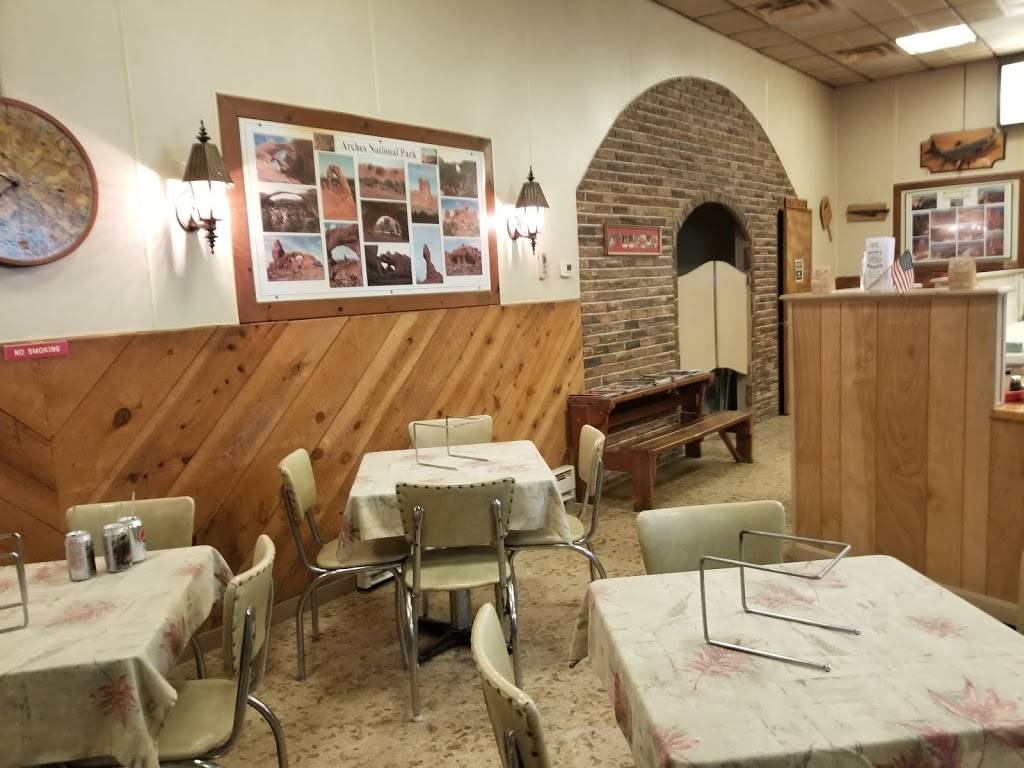 Stuccios Pizzeria | restaurant | 826 W Front St, Berwick, PA 18603, USA | 5707522964 OR +1 570-752-2964