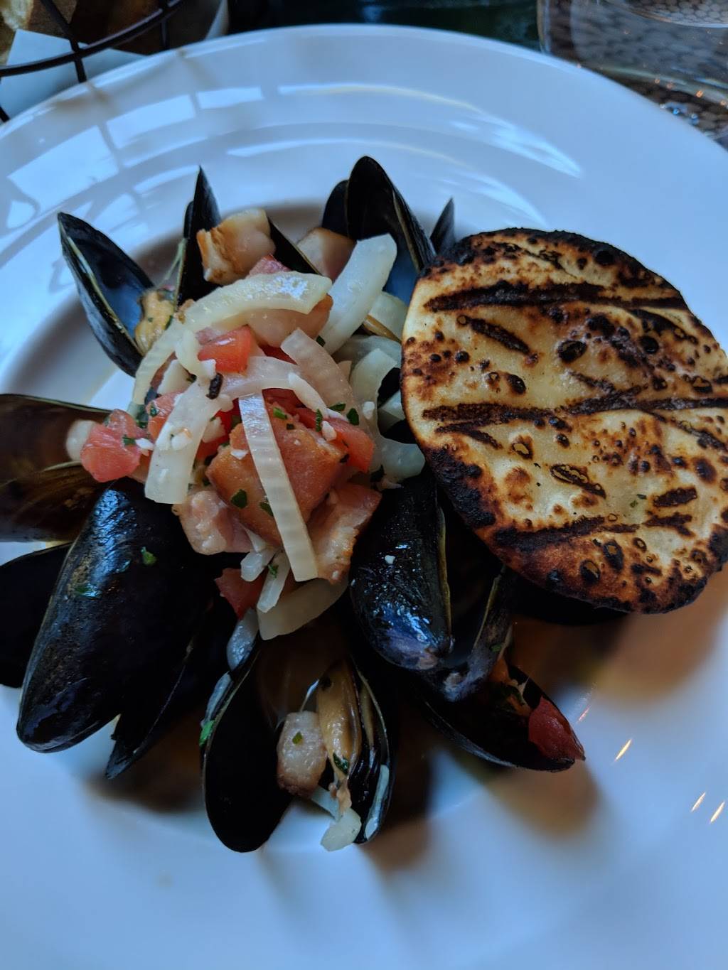 Harvest Table | restaurant | 1 Main St, St Helena, CA 94574, USA | 7079674695 OR +1 707-967-4695