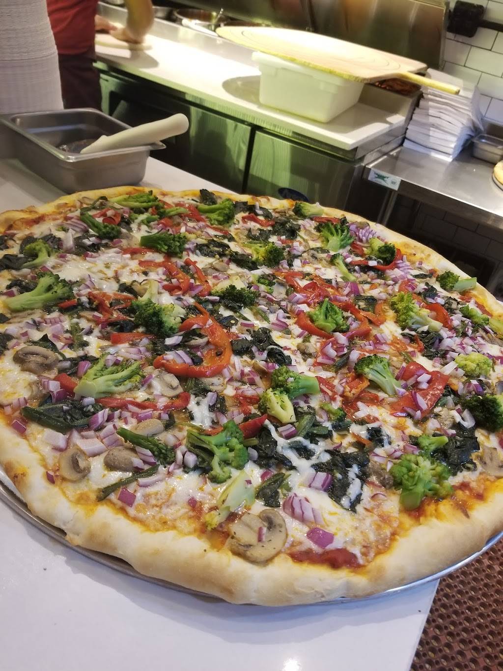 Bella Pizza | restaurant | 19 W Fordham Rd, Bronx, NY 10468, USA | 7188727206 OR +1 718-872-7206