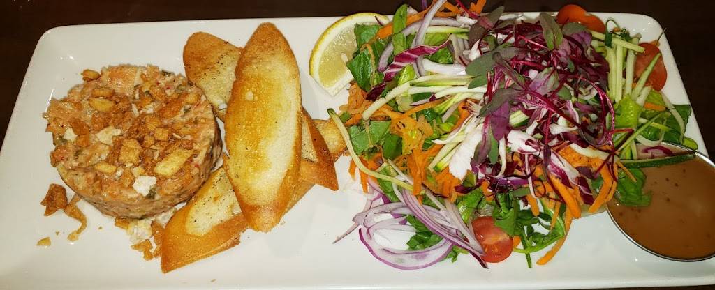 Batifol Bar & Grill | restaurant | 3401 Boulevard Sainte-Anne, Québec, QC G1E 3L4, Canada | 4186665141 OR +1 418-666-5141