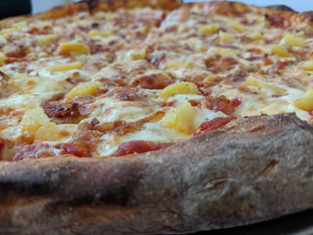 Taste of Naples Pizzeria | restaurant | 3530 Rutherford Rd, Woodbridge, ON L4L 1A6, Canada | 9055533232 OR +1 905-553-3232