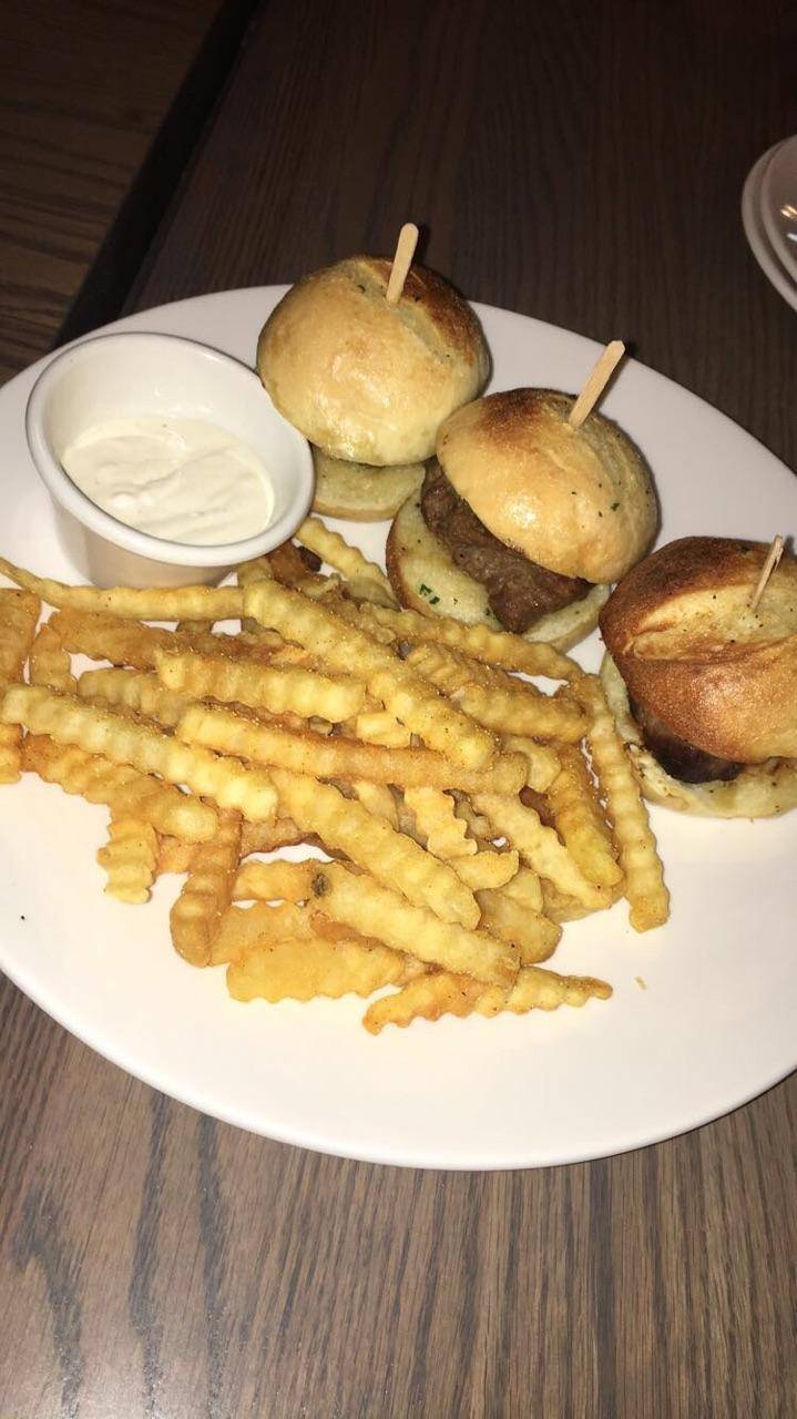 Morettis Ristorante & Pizzeria Rosemont | restaurant | 9519 W Higgins Rd, Rosemont, IL 60018, USA | 8476926600 OR +1 847-692-6600