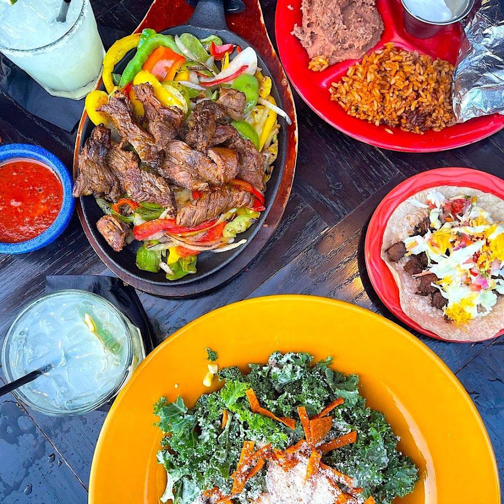 Justin Quesos - Mexican Food | Tex-Mex Restaurant & Bar | meal takeaway | 8917 Sunset Blvd, West Hollywood, CA 90069, USA | 3108626633 OR +1 310-862-6633