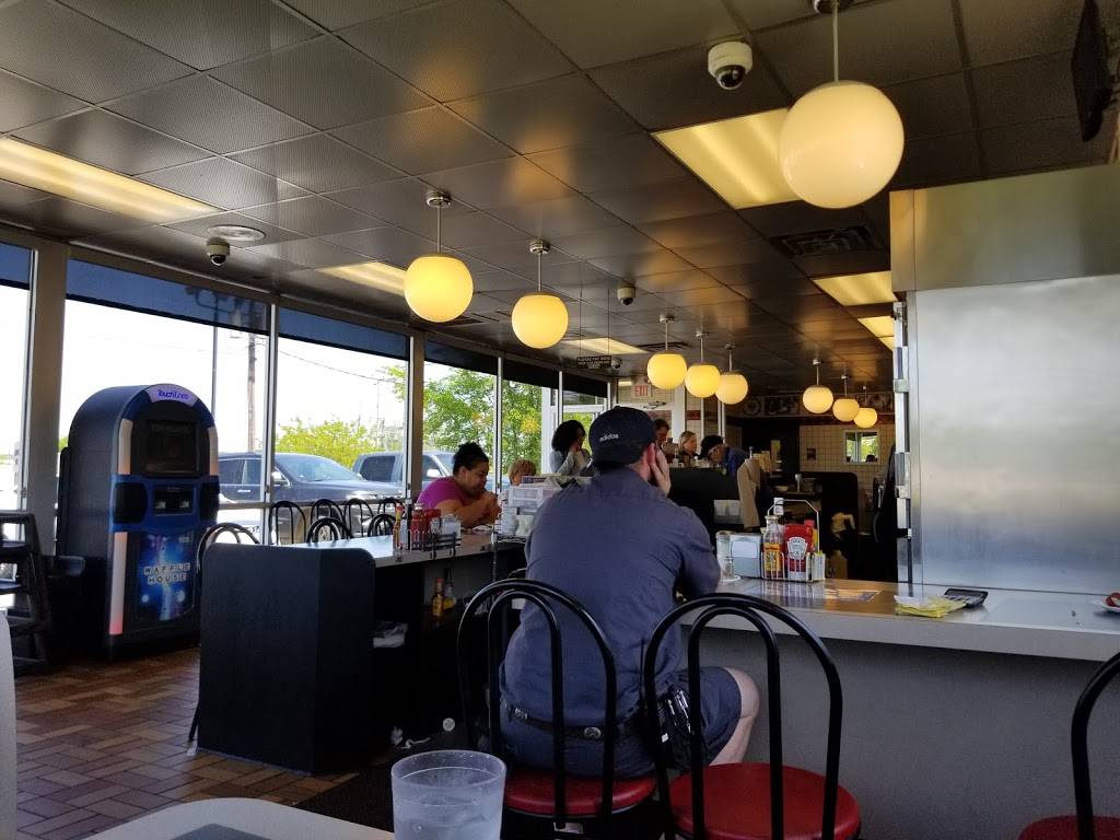 Waffle House | meal takeaway | 722 S Gloster St, Tupelo, MS 38801, USA | 6626206357 OR +1 662-620-6357