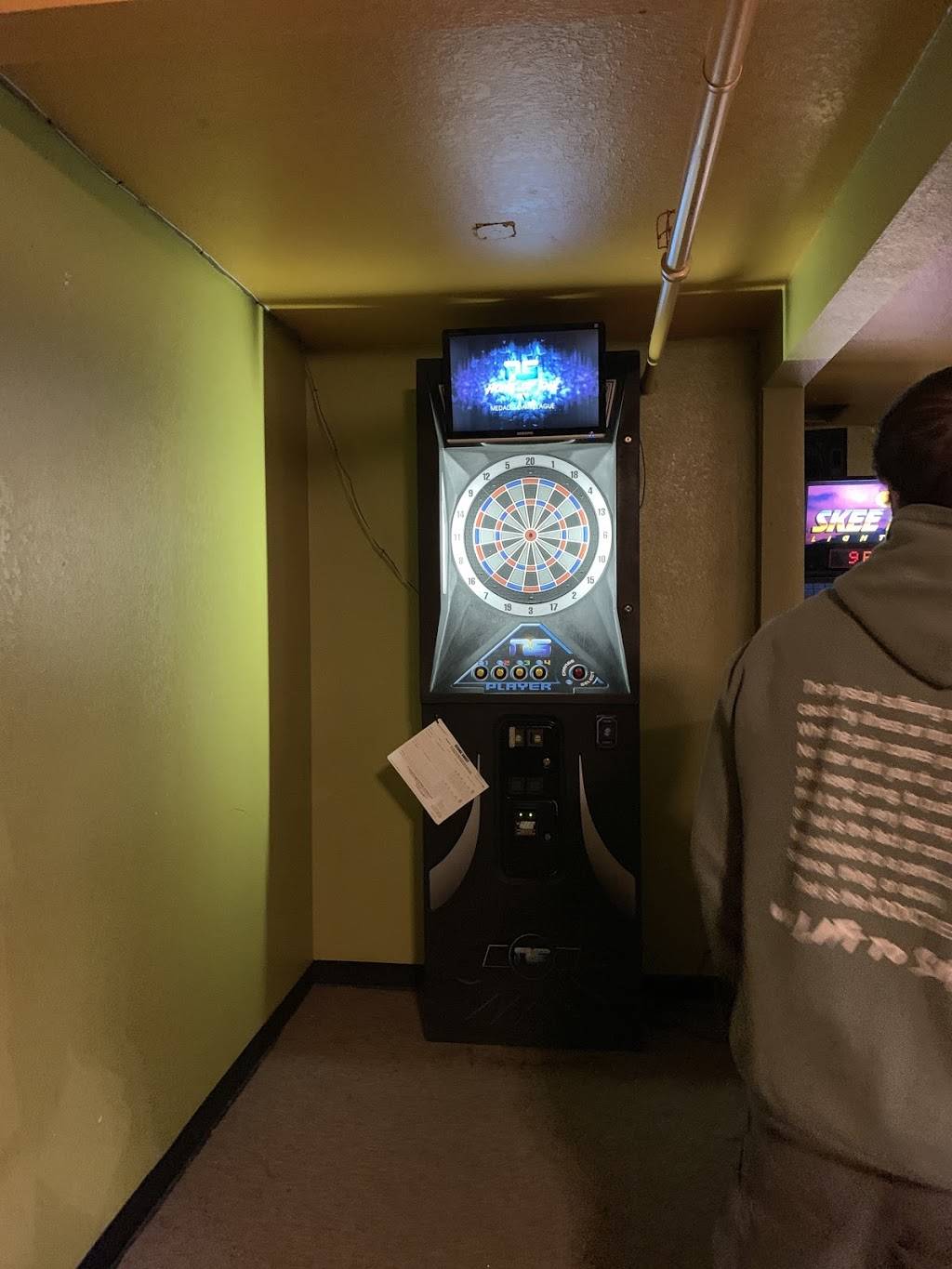 Grand Avenue Ale House | restaurant | 113 Grand Ave, Bellingham, WA 98225, USA | 3606713080 OR +1 360-671-3080