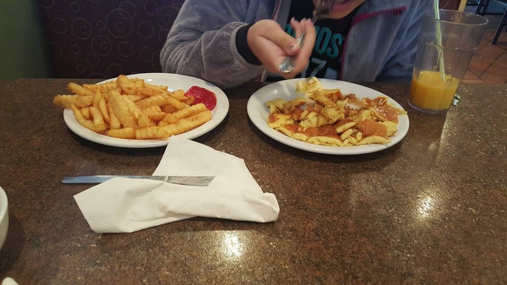 Flap-Jacks Restaurant | restaurant | 4904 Madison Ave, Indianapolis, IN 46227, USA | 3177868151 OR +1 317-786-8151