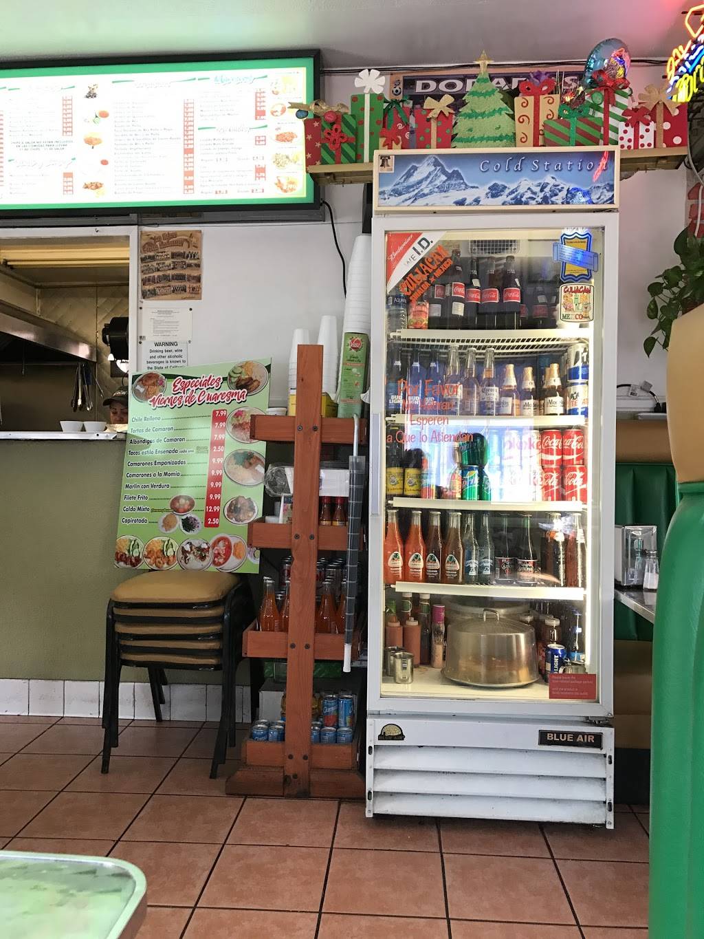 Cenaduria Gumacus | restaurant | 8646 State St, South Gate, CA 90280, USA | 3235665522 OR +1 323-566-5522