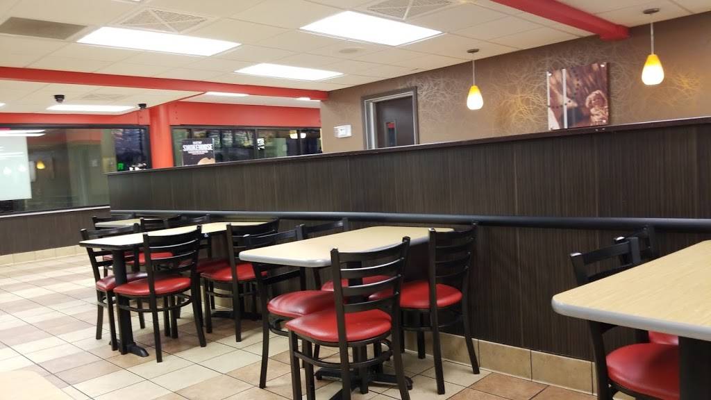Arbys | restaurant | 5445 Northfield Rd, Bedford Heights, OH 44146, USA | 2165876658 OR +1 216-587-6658